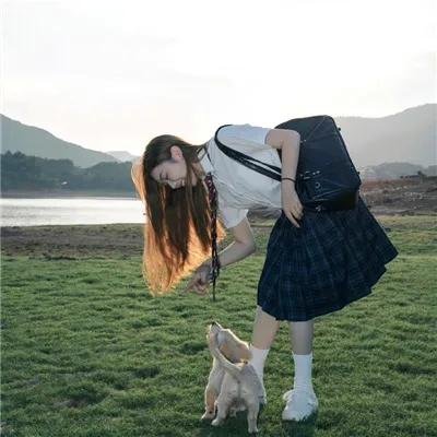 螺旋梯海报